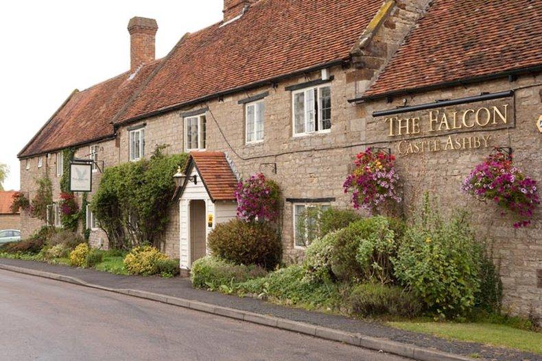 Falcon Hotel Towcester Exteriér fotografie